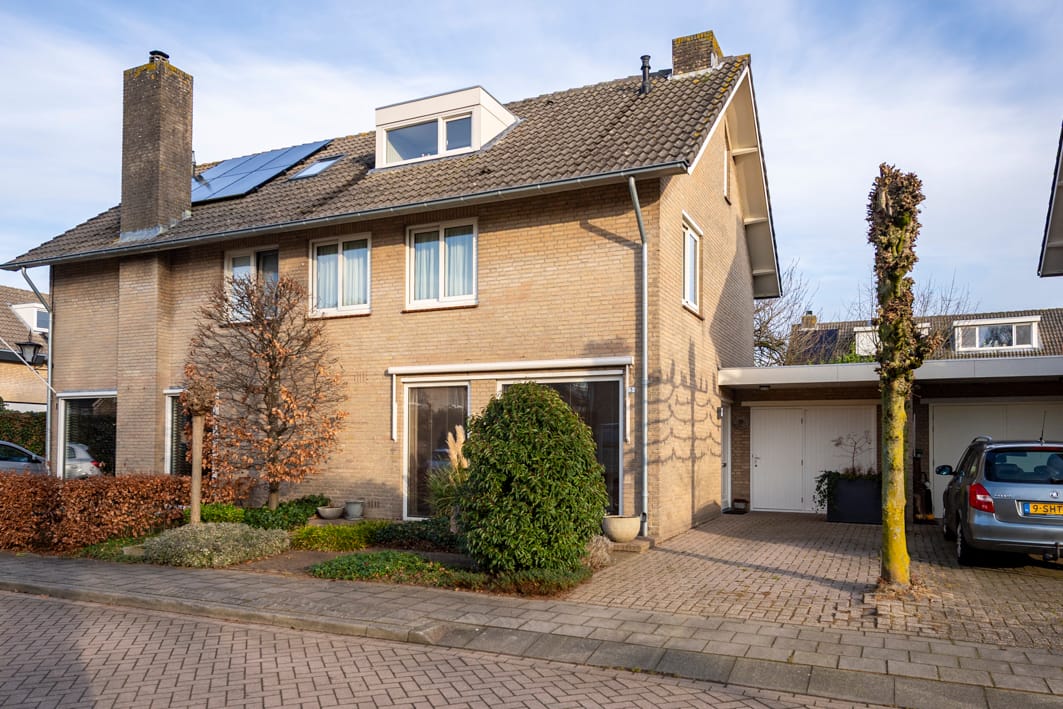 Foto 1 van Gagarinstraat 3