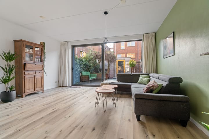 Foto 11 van John Lennonstraat 36