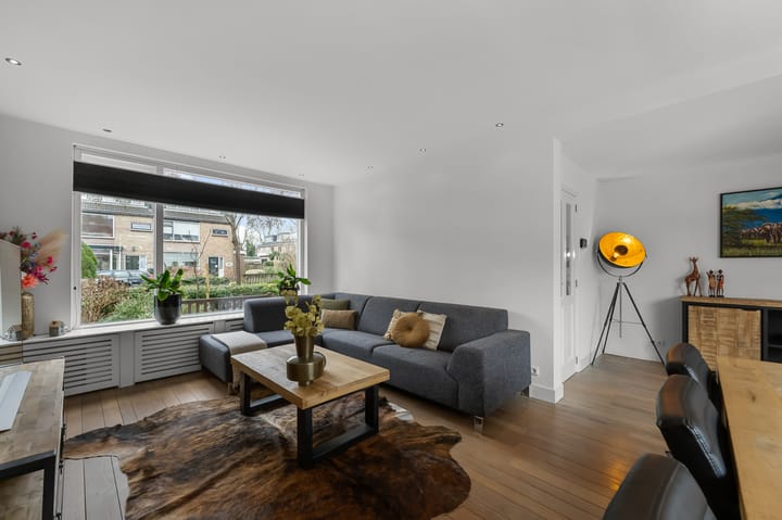 Photo 7 of Meeuwstraat 12