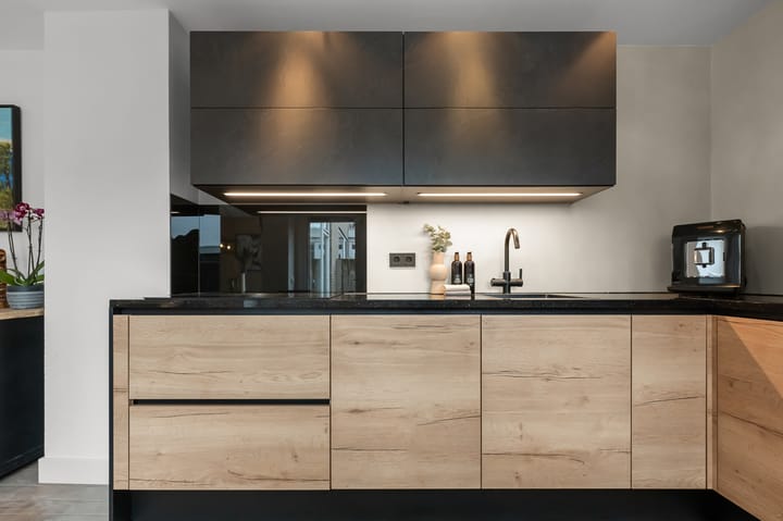 Photo 11 of Meeuwstraat 12