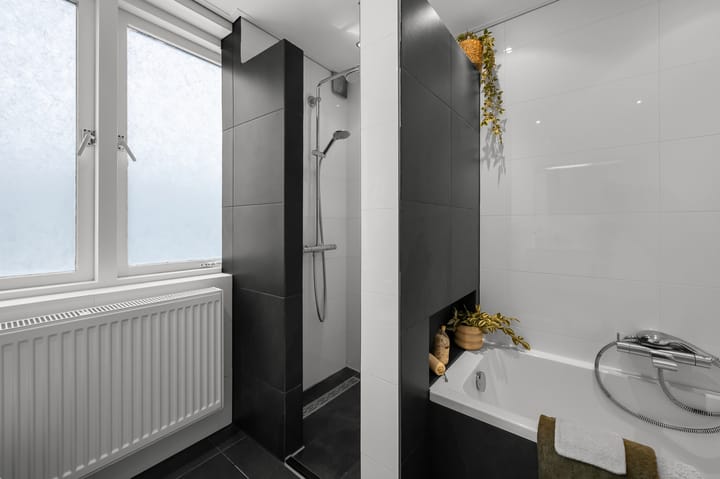 Photo 20 of Meeuwstraat 12