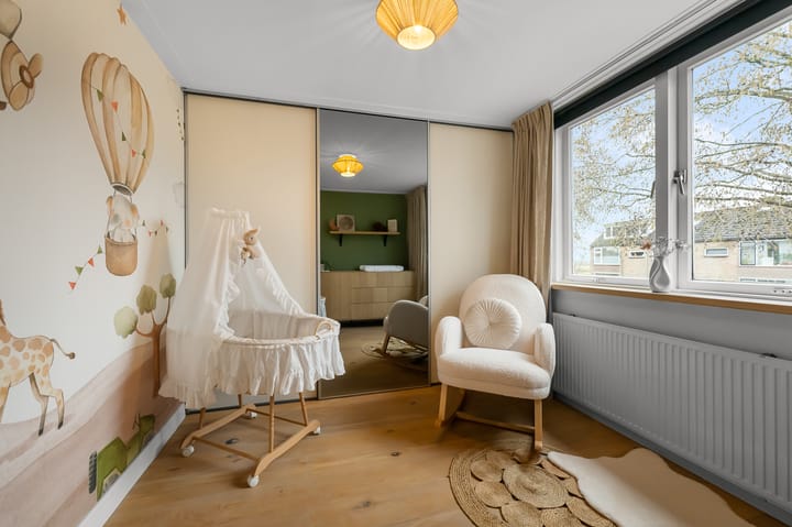 Photo 24 of Meeuwstraat 12