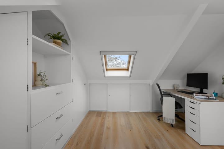 Photo 29 of Meeuwstraat 12