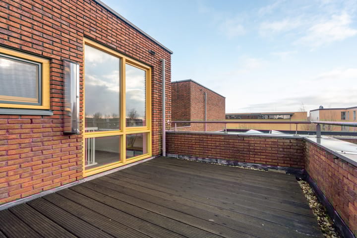 Foto 40 van John Lennonstraat 36