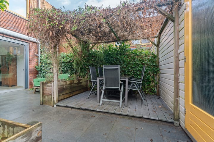 Foto 42 van John Lennonstraat 36