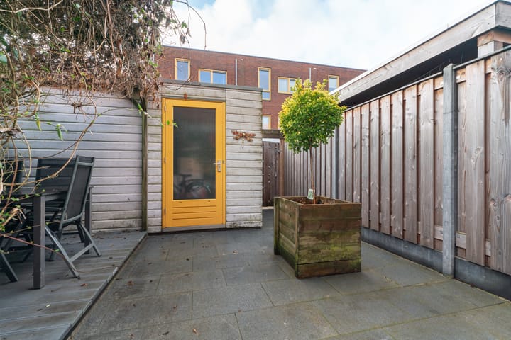 Foto 43 van John Lennonstraat 36