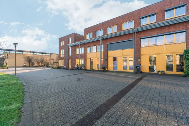 Foto 44 van John Lennonstraat 36