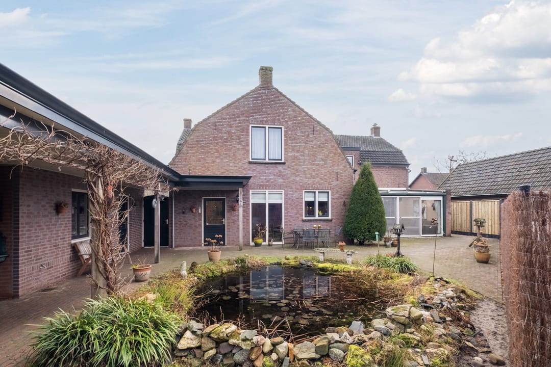 Photo 37 of Dorpstraat 28