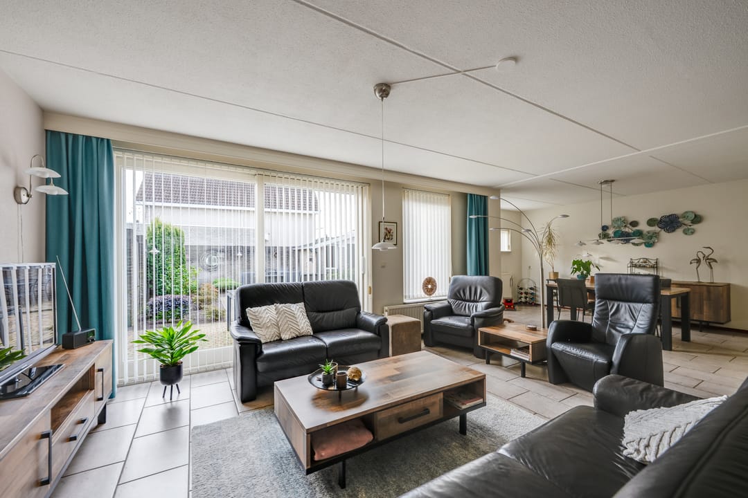 Foto 2 van Moleneind 128