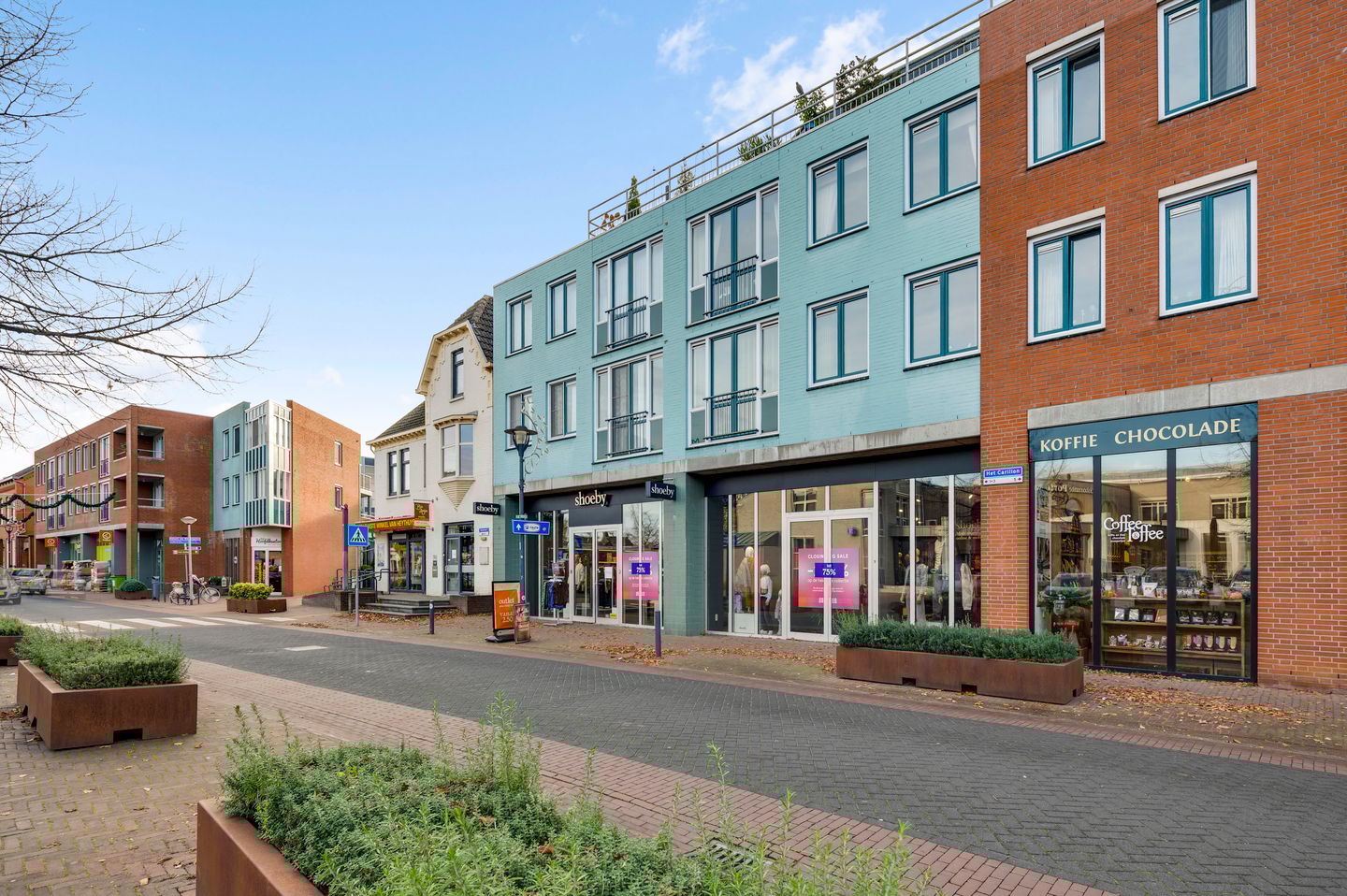 View photo 2 of Het Carillon 1