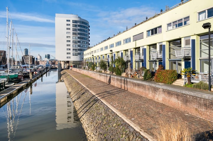 Foto 38 van Cargadoorskade 24