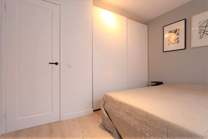 Foto 10 van Djambistraat 13-2