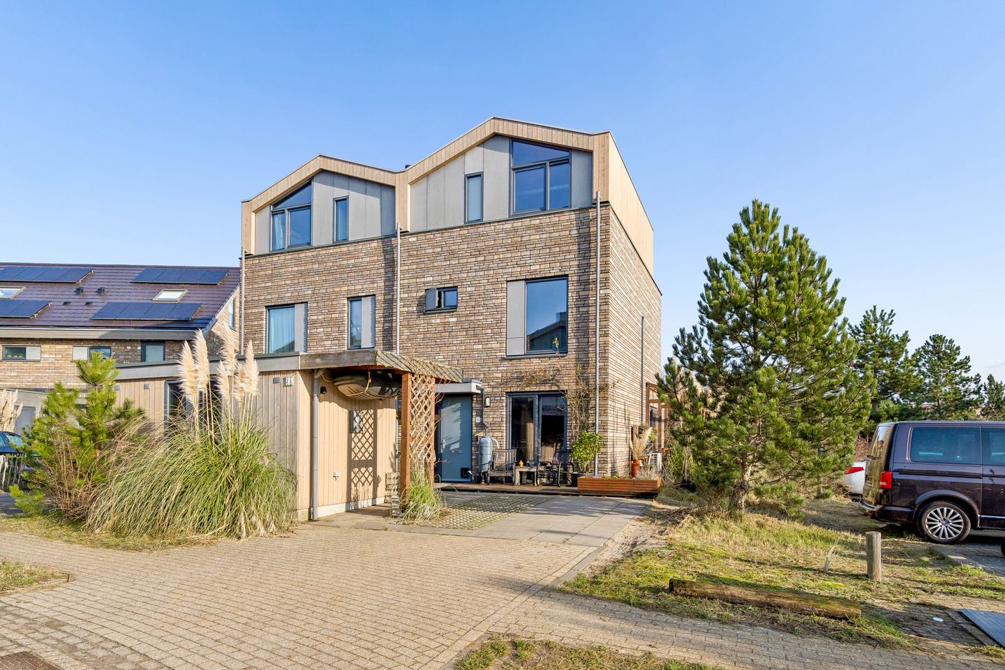 Photo 1 of Duinstraat 21