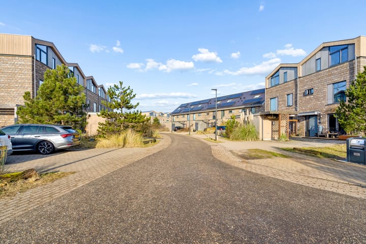 Photo 56 of Duinstraat 21