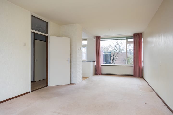 Photo 2 of van Essenstraat 41