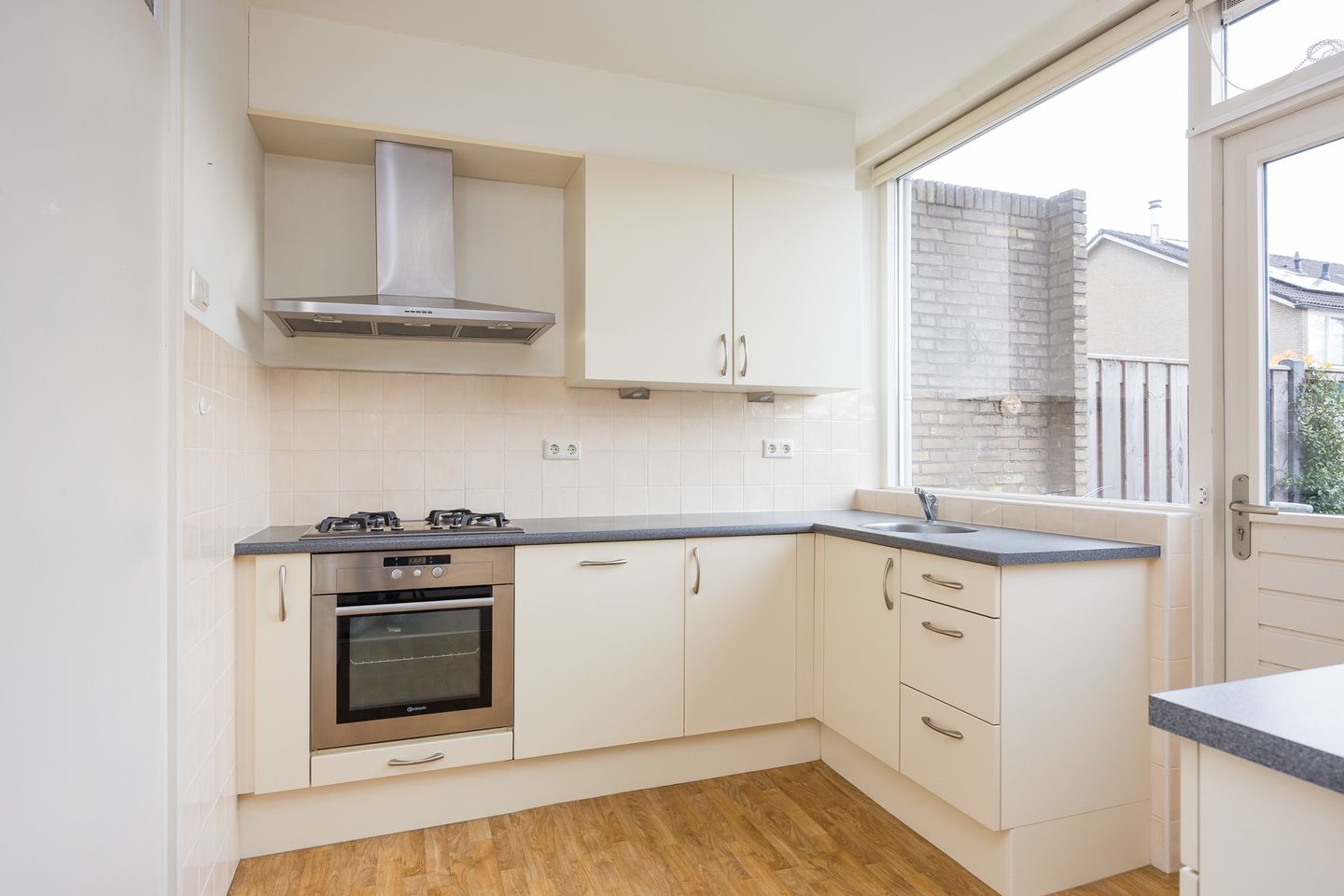 Foto 4 van van Essenstraat 41