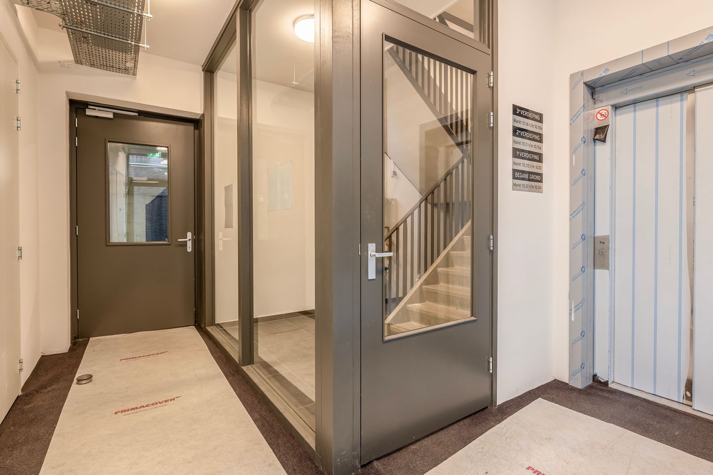 Photo 25 of Markt 10-05