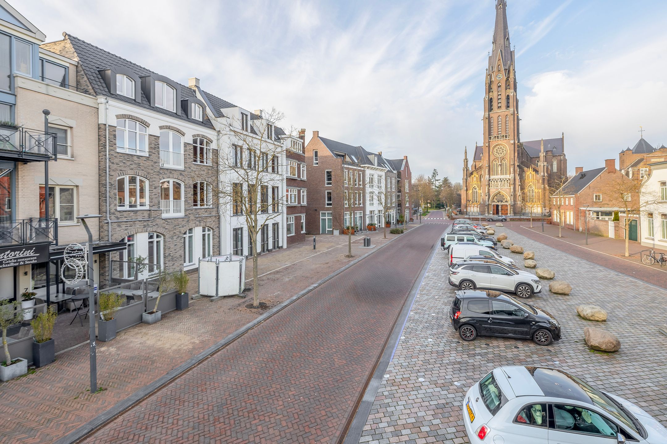 Photo 36 of Markt 10-05