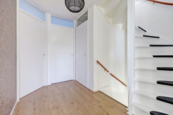 Photo 17 of Dukaat 22