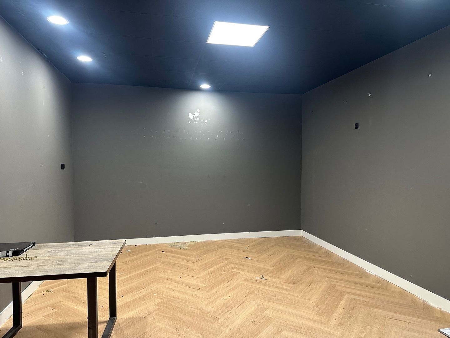 View photo 3 of Passage De Pit 3