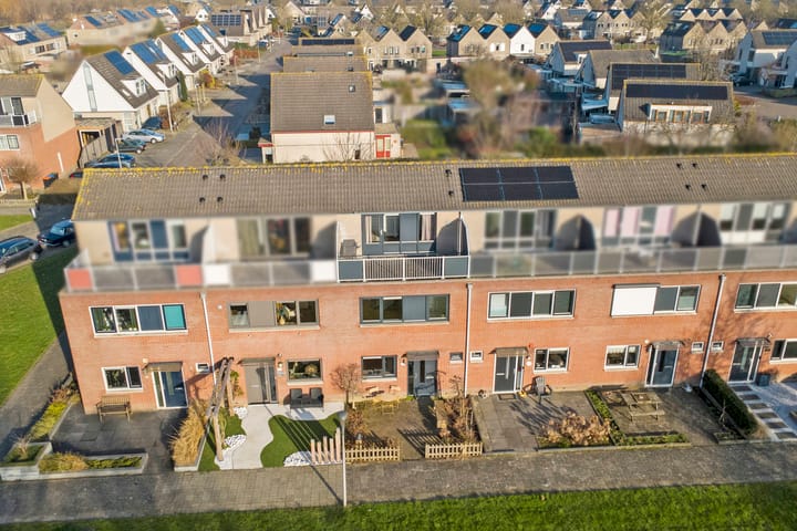 Photo 37 of Dukaat 22