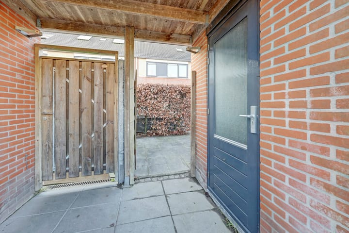 Photo 44 of Dukaat 22