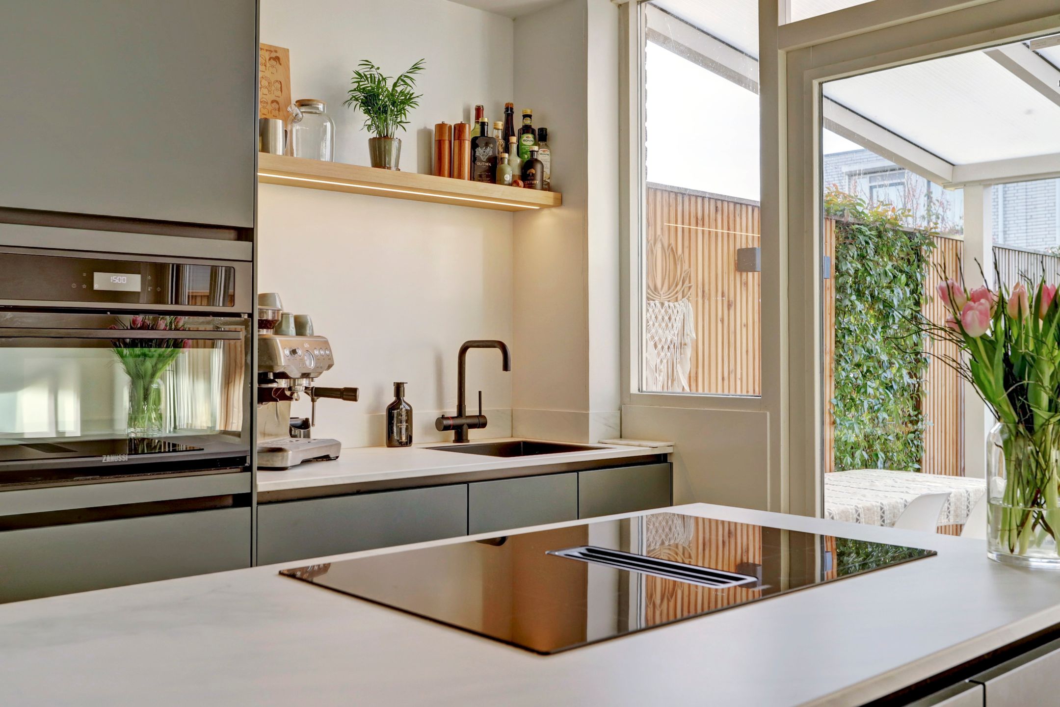 Photo 12 of Dommelstraat 6