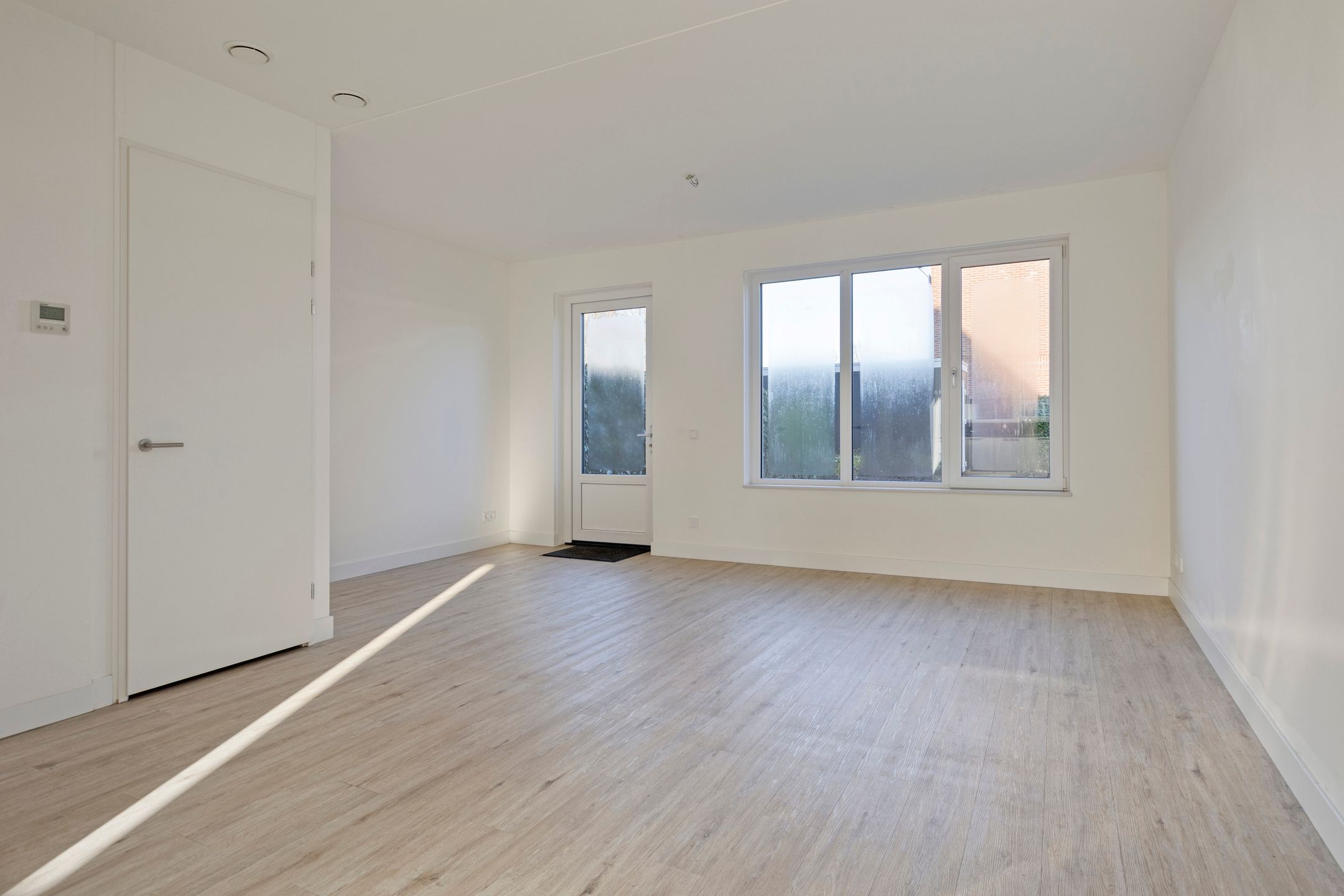 Photo 3 of Schuitevaarstraat 2-A