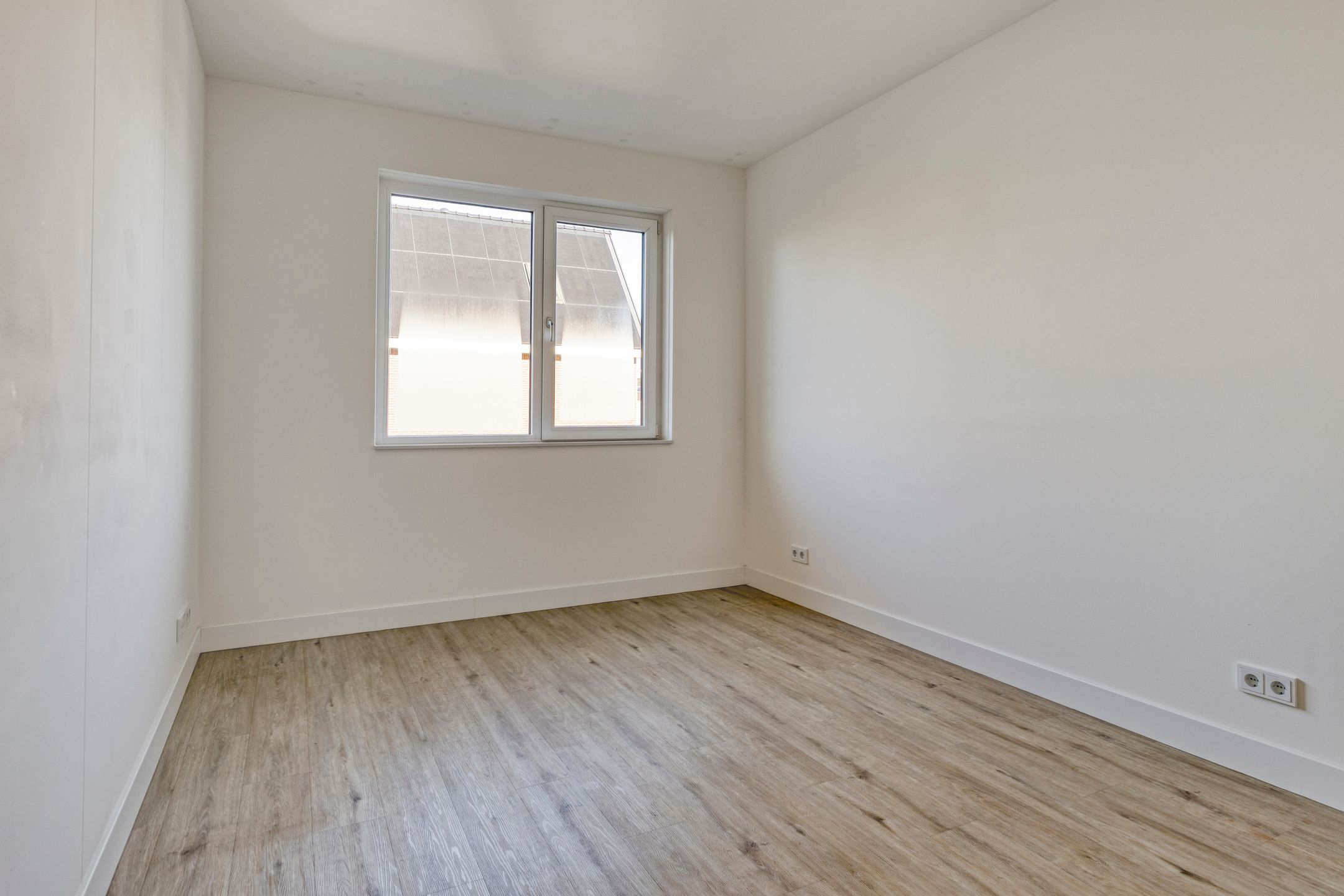 Photo 12 of Schuitevaarstraat 2-A