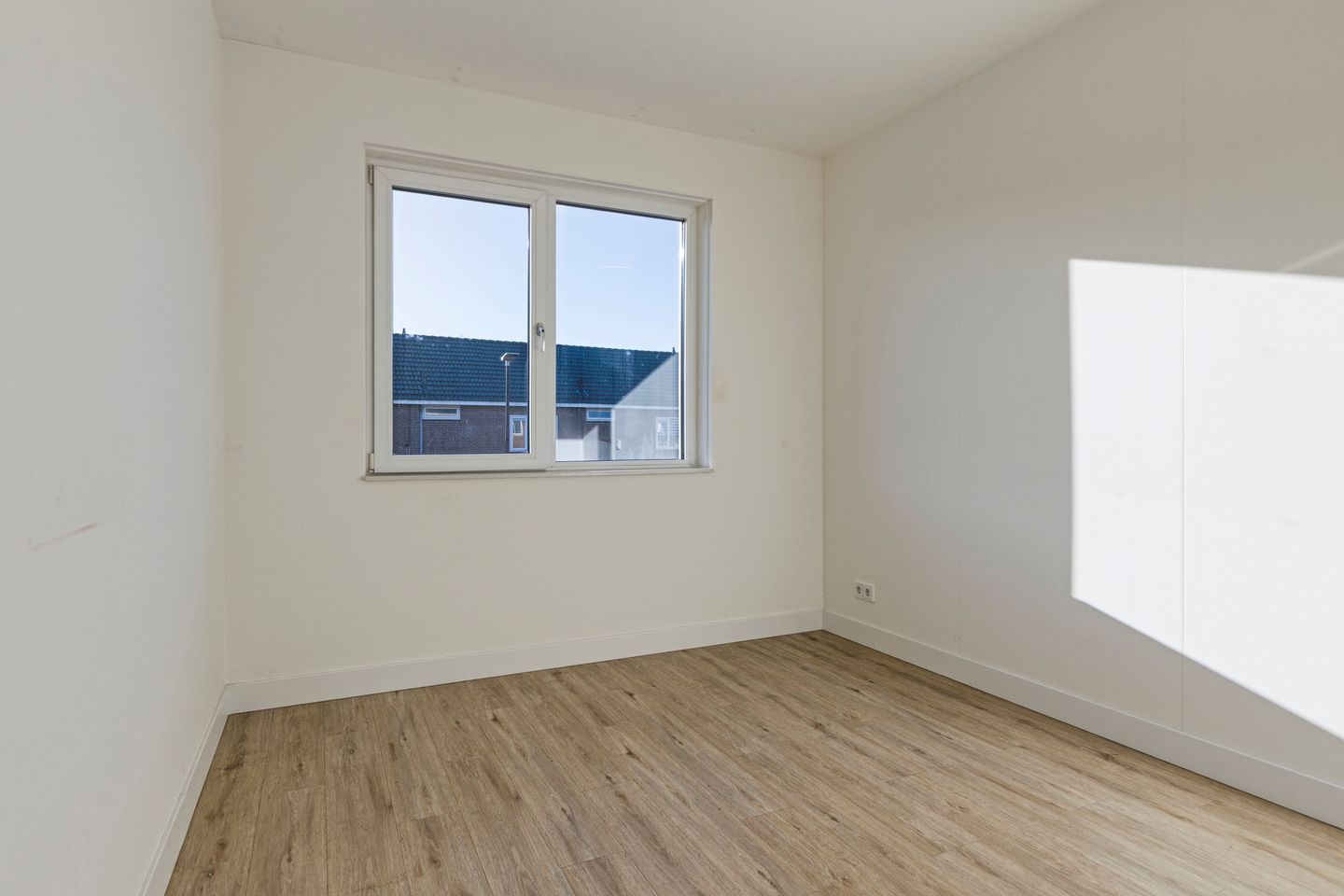 Photo 14 of Schuitevaarstraat 2-A