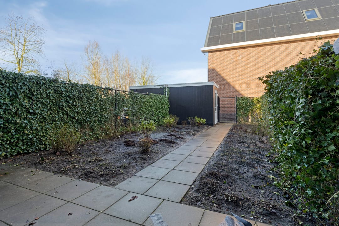 Photo 23 of Schuitevaarstraat 2-A