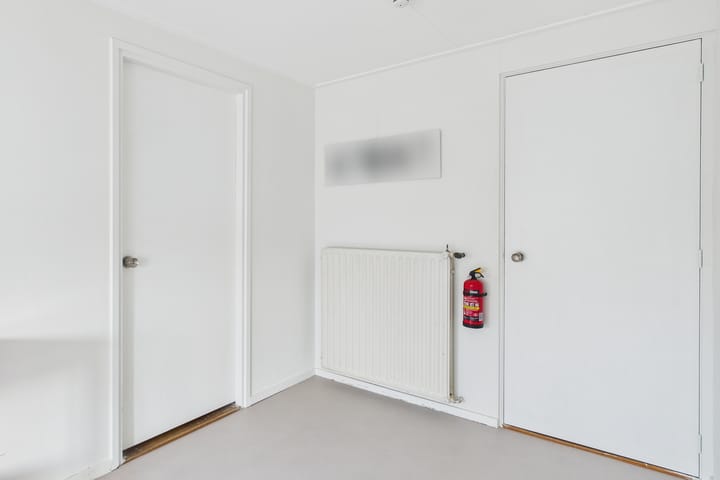 Photo 30 of van Middelhovenstraat 49