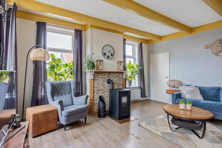 Foto 9 van Oosterweg 1