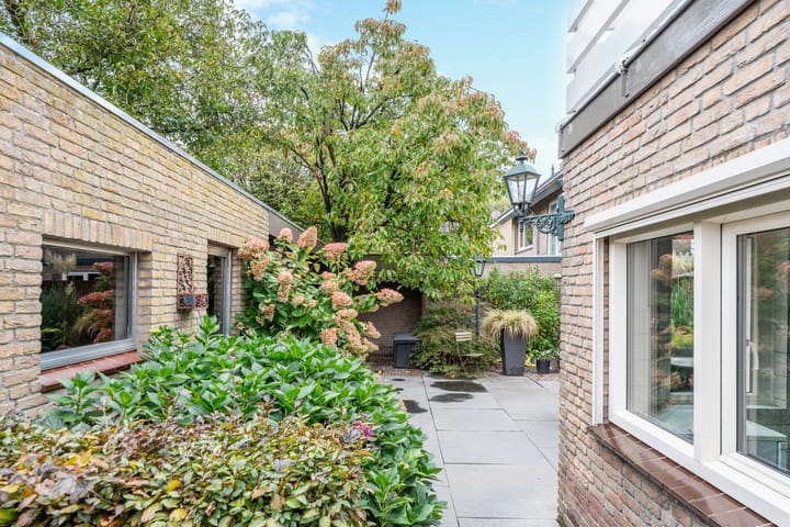 Photo 44 of De Elders 10