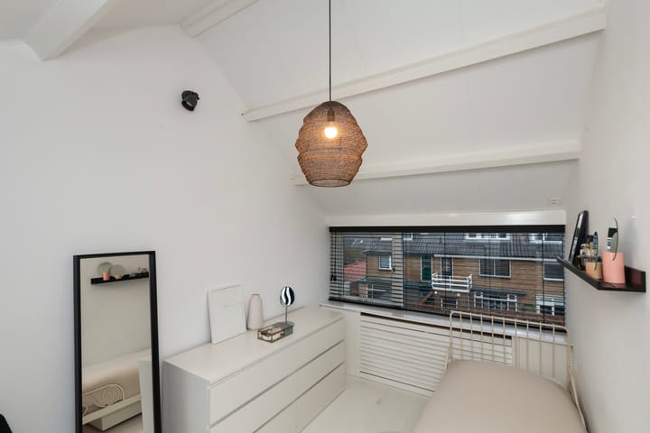 Foto 32 van Van der Leestraat 15