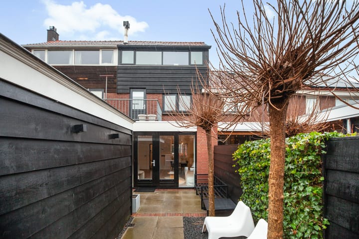 Foto 34 van Van der Leestraat 15