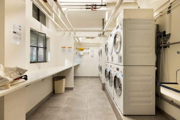 Photo 21 of Korte Geuzenstraat 311