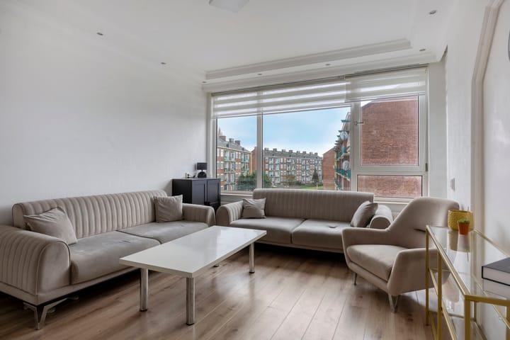 Foto 2 van Lou Jansenplein 55-2