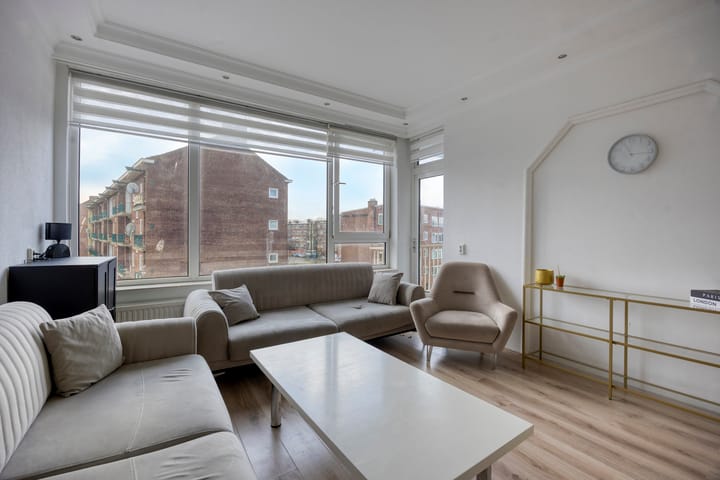 Foto 10 van Lou Jansenplein 55-2