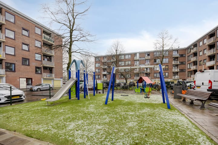 Foto 19 van Lou Jansenplein 55-2