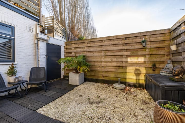 Foto 16 van Helper Westsingel 16-4