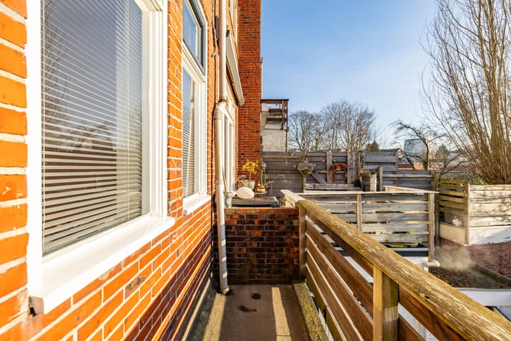 Foto 28 van Helper Westsingel 16-4