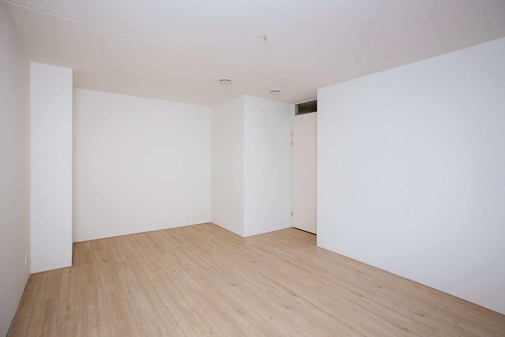 Foto 12 van Albertina Sisulupad 188