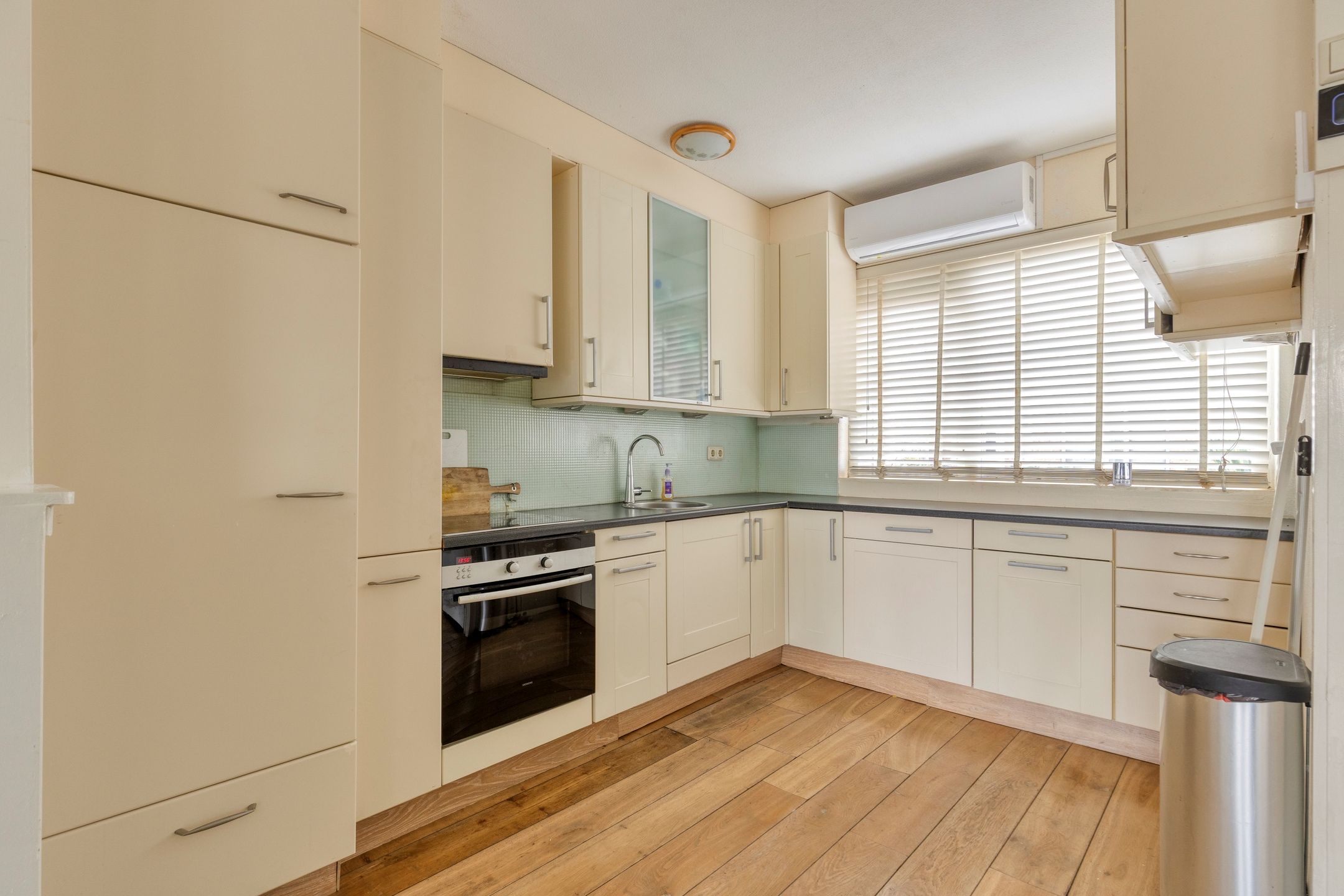 Foto 12 van Bosgouw 240