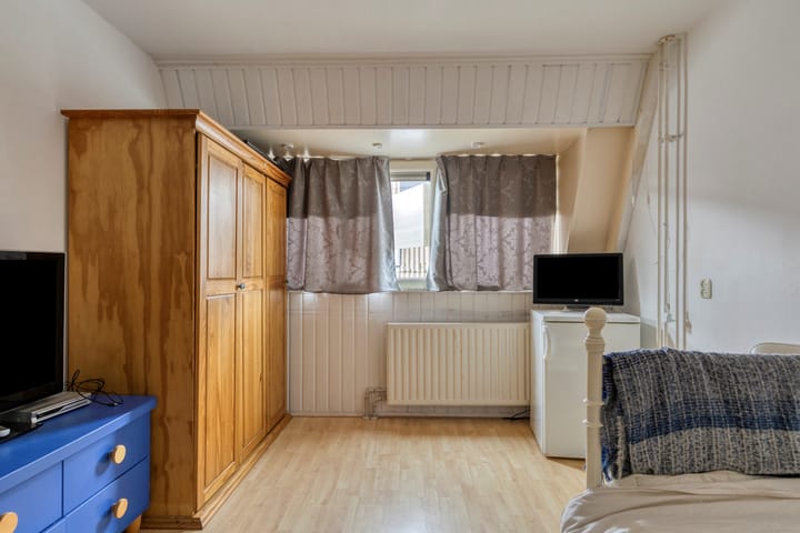 Foto 18 van Bosgouw 240