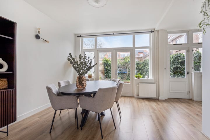 Foto 9 van Brederostraat 83