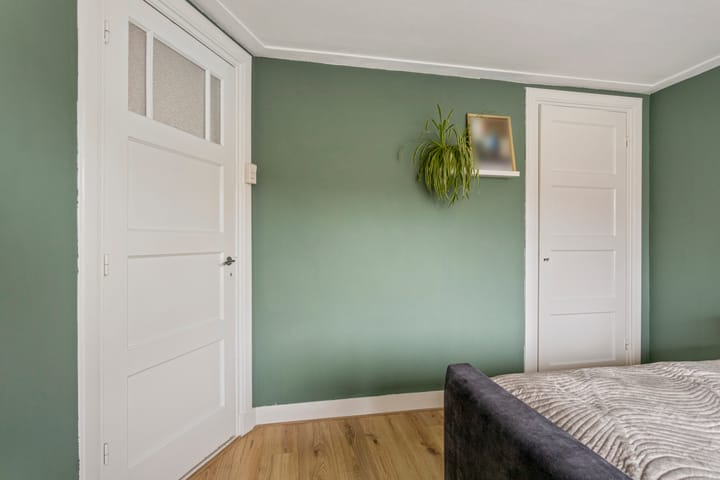 Foto 17 van Brederostraat 83