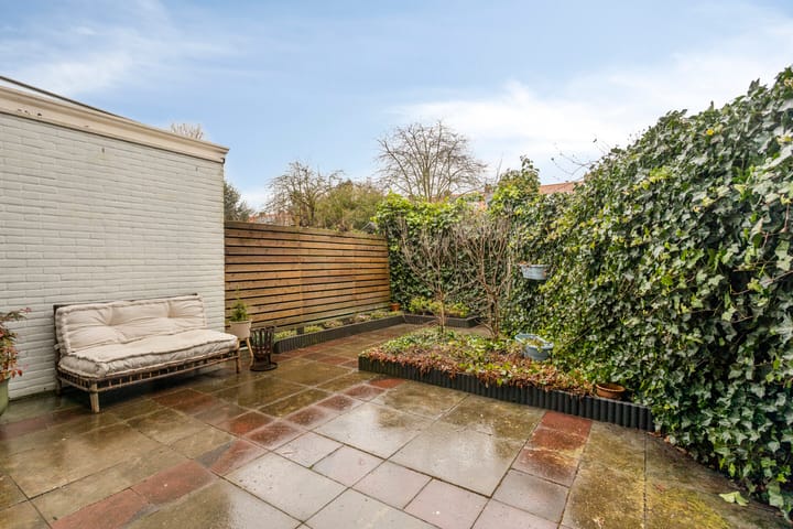 Foto 32 van Brederostraat 83