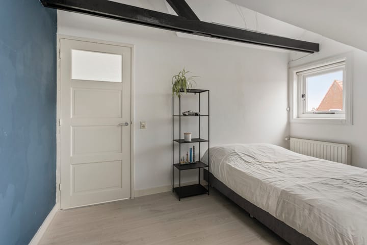 Foto 28 van Brederostraat 83