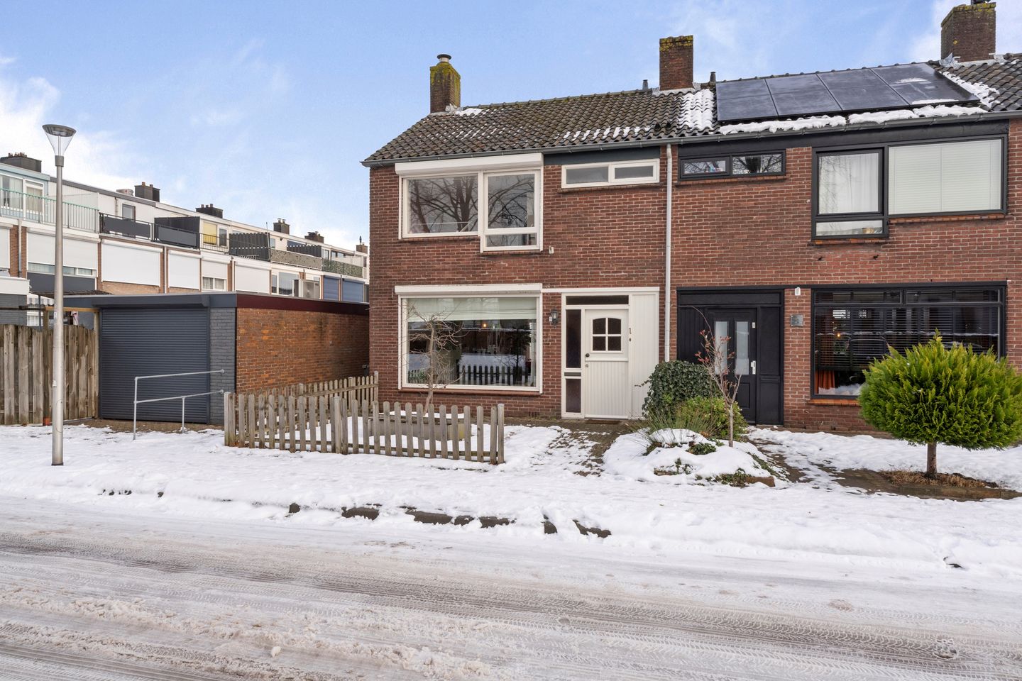 Foto 1 van A. M. de Jongstraat 1